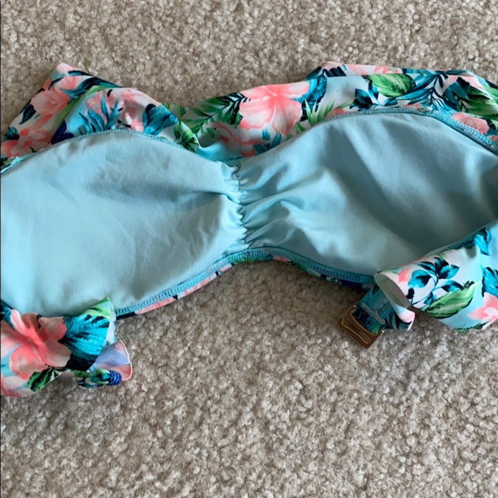 Forever 21 Ruffled Bandeau Top - Picture 3 of 3